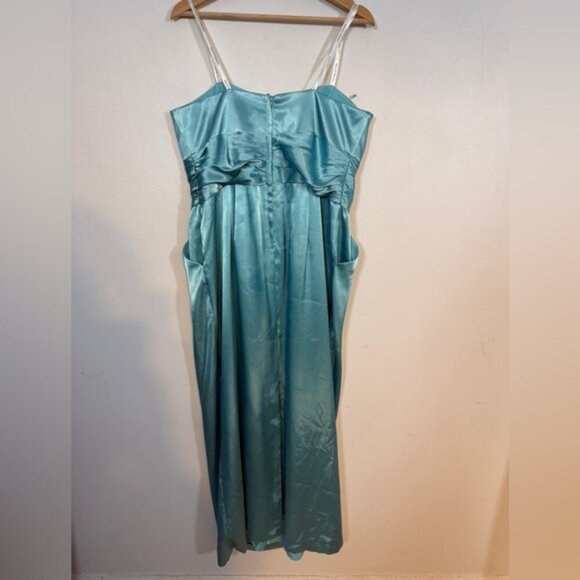 David’s Bridal Turquoise Satin Bridesmaid Dress - Size 16 - Picture 5 of 6
